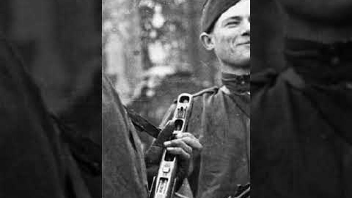 30 апреля 1945 года Михаил Егоров и Мелитон Кантария водрузили Знамя ...