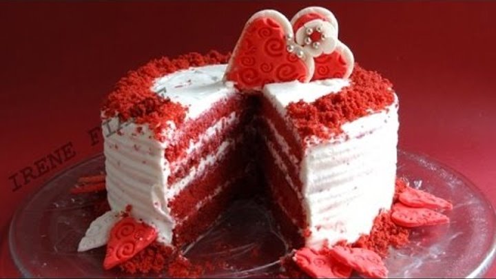 Торт ко дню Святого Валентина со сливочно-сырным кремом.