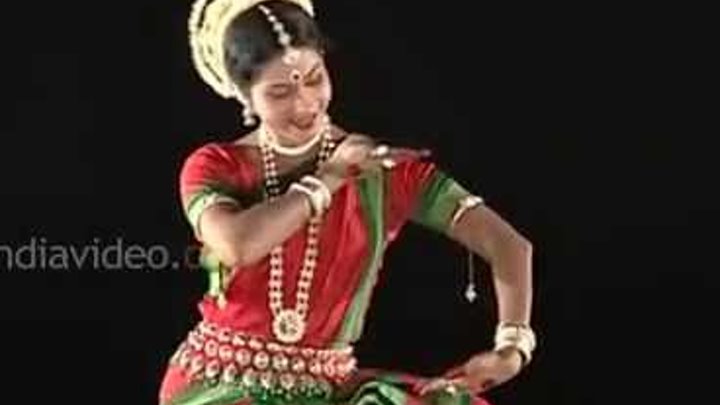 Классический танец любви индийский. Мани мани индийский танец.