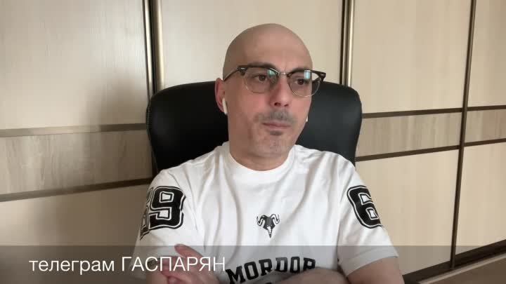 Режиссер Крыжовников, политик Тихановская, искусство стука и перспективная боль гульфикюгенда