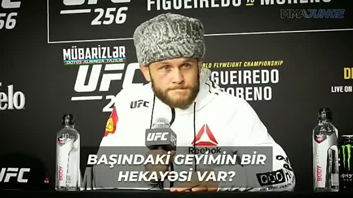 UFC döyüşçüsü Rəfael Fizievdir. Atası azərbaycanlı, anası qırğız. Lə ...