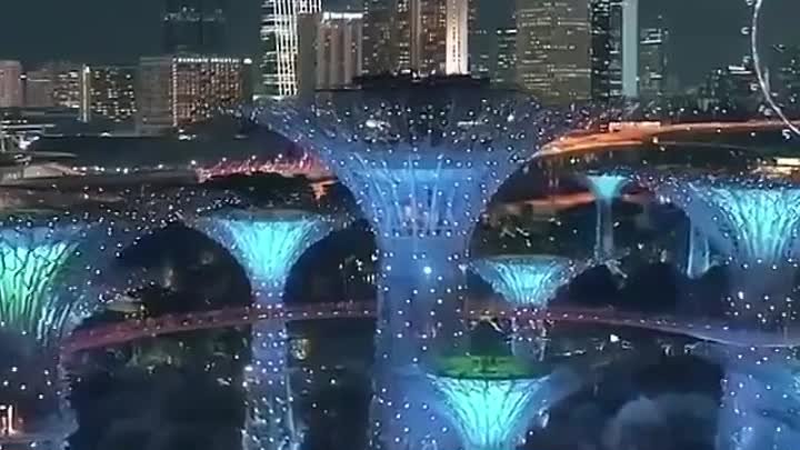Ночной Сингапур.