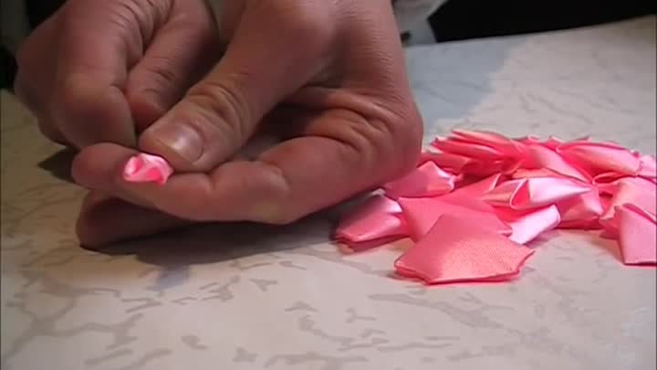 Нежная роза с атласной ленты в технике канзаши( Garden Rose)