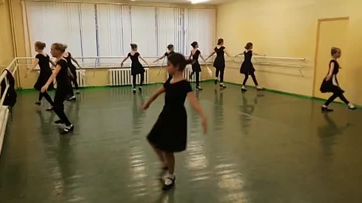 Народно-сценический танец 