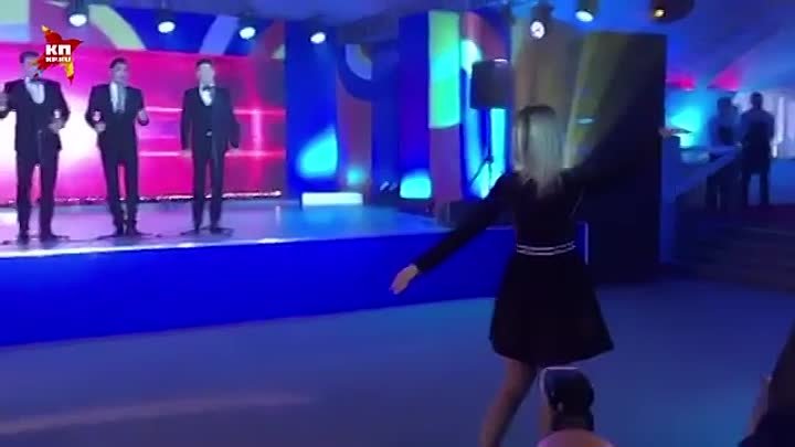 Видео танцующей захаровой. Захарова танцует Калинку.