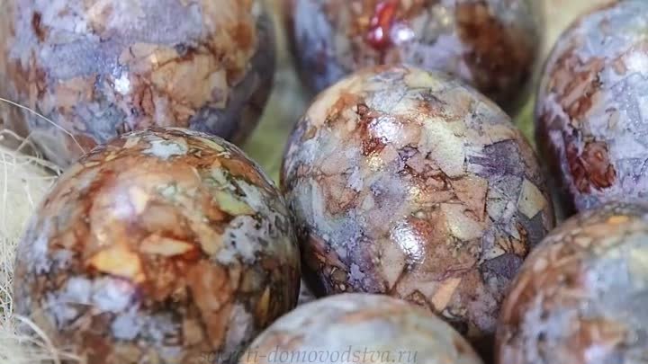 Мраморные Яйца, красим Каркаде и Луковой Шелухой (Painting eggs with hibiscus te (1)