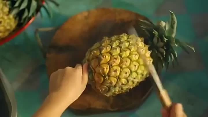 Тайская история - Девочки, которая помогала маме продавать ананасы)