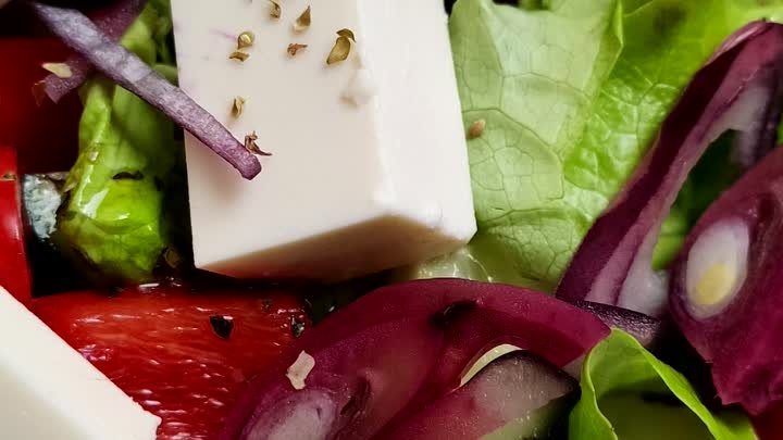 Греческий салат. Самый простой рецепт салата с фетой