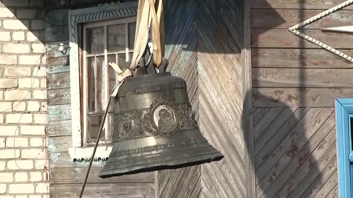 На звоннице Никольского храма в Заболотье теперь новые колокола
