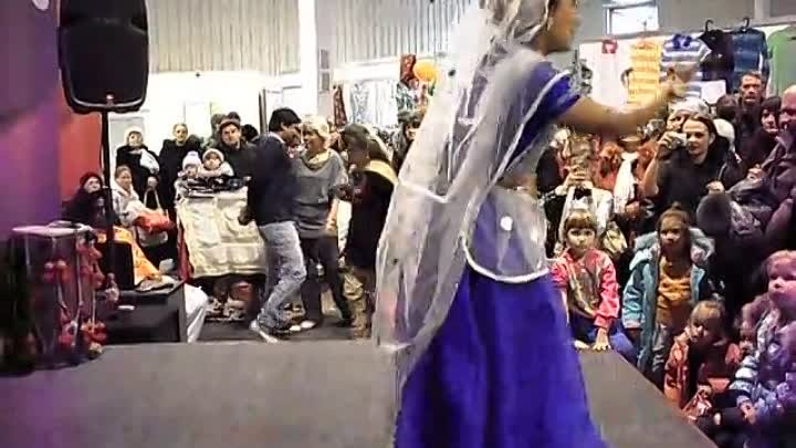 Индийский танец в Сибэкспоцентре (Иркутск)