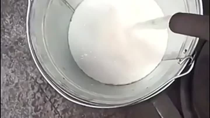 Как делают молоко из пальмового масла. Пейте и дохните быстрее