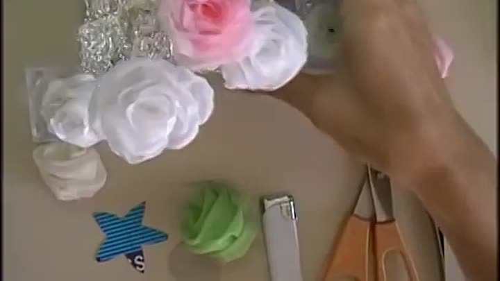Как сделать цветы из ткани для свадебной причёски, своими руками! Ма ...