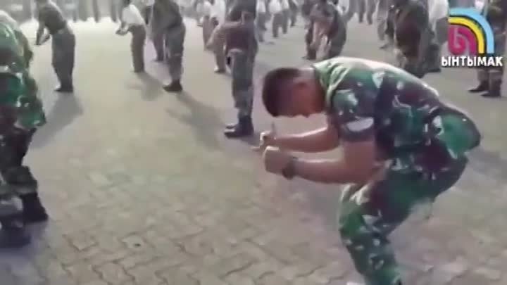 Буй буй буй😊Буй буй буй😊 Обалденный танец солдата....