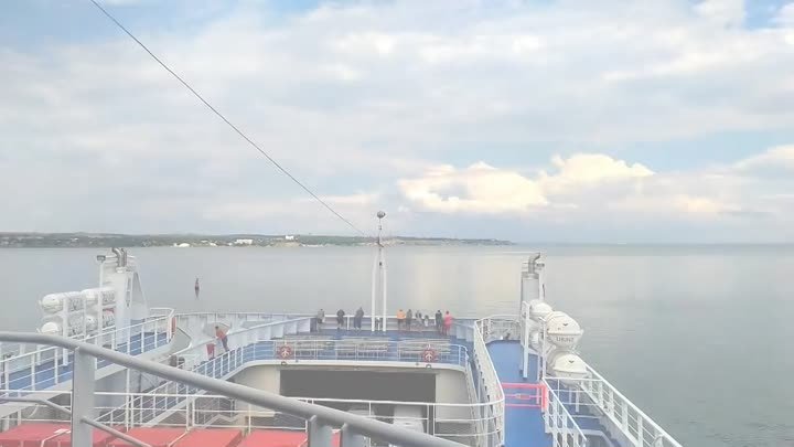 Из Керчи в порт Кавказ за 35 секунд