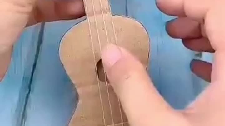 Гитара для кукол