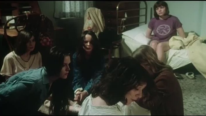 Die Hinrichtung aka. Naked Massacre / Born For Hell (Denis Héroux, 1976) subtitulado al español