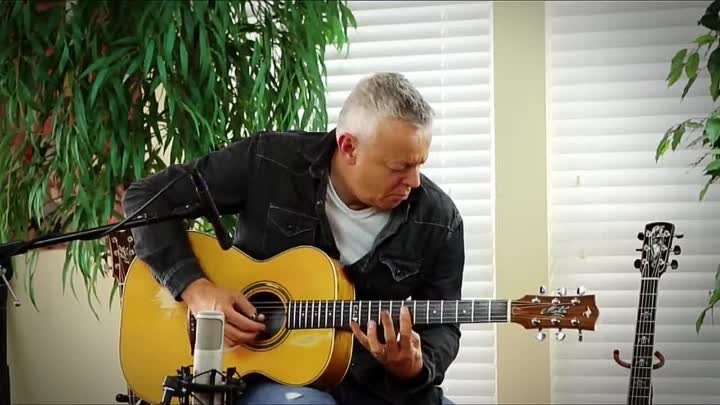 Somewhere Over The Rainbow _ Tommy Emmanuel