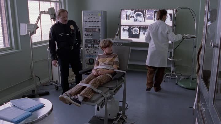 Scanner.Cop.1994.HUN.720p.BluRay.x264-TOXI