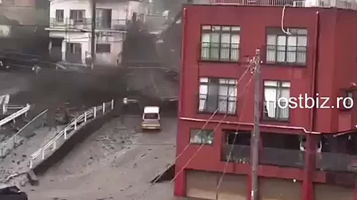 alunecare de teren Japonia