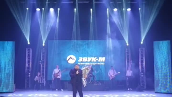 Самый трогательный момент с концерта Рустама Нахушева во Владикавказе