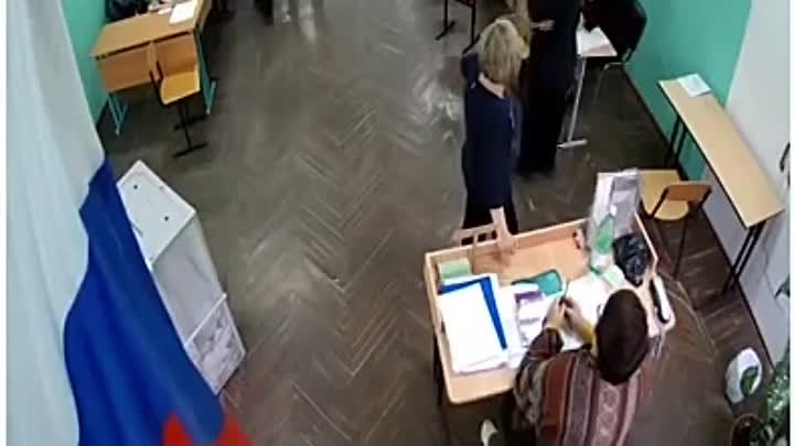 Выборы 2016 (Elections in Russia) - Вбросы бюллетеней на УИК №2211 Н ...