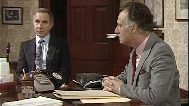 Yes Minister S03E01 Equal Opportunities