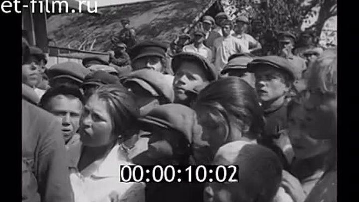 Социалистическая деревня №12. (1930) В деревне Харитоново Московской ...