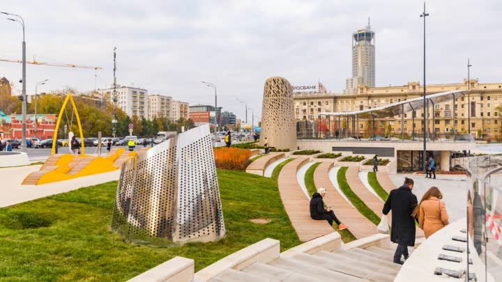 Парк на Павелецкой площади 2021