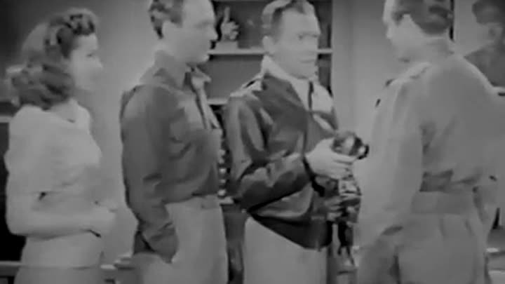Flying cadets (1941) William Gargan, Edmund Lowe, Peggy Moran, Frank Albertson