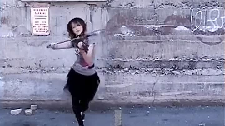 девушка офигенно играет на скрипке.mp4