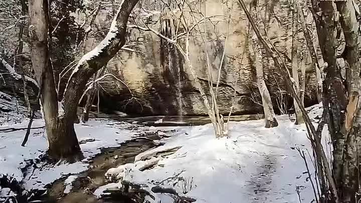 Водопад «Козырёк» в сосульках (Крым) ...