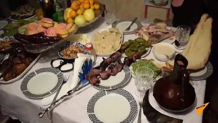 Как отмечают Новый год грузины Азербайджана.