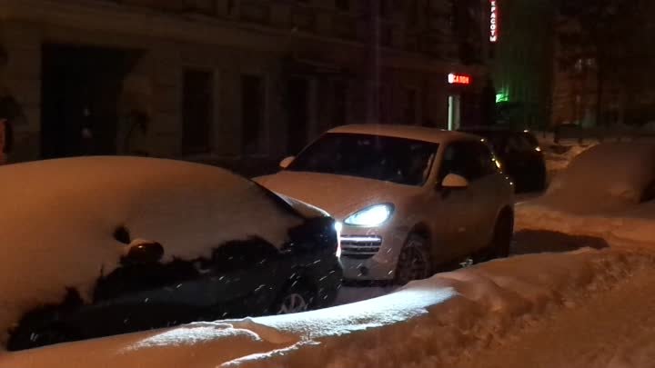 Зимний беспредел в Петербурге.