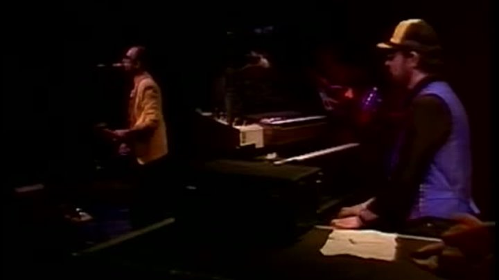 Manfred Mann's Earth Band - For You;  Live in Budapest 1983.  by zaza.