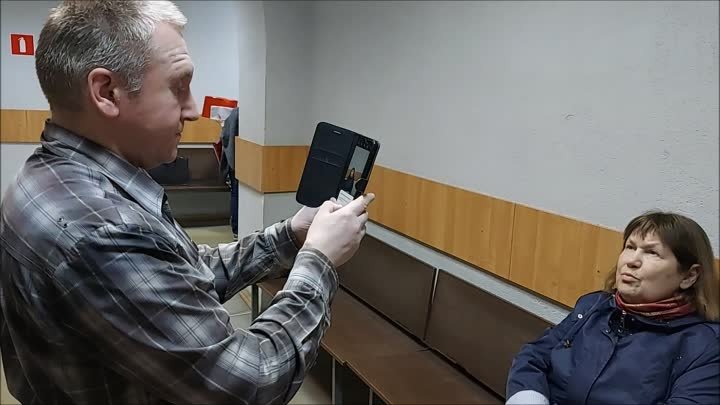 Кокоулин Е Б снимает Лебедеву и даёт интервью юристу Вадиму Видякину о судимости гражданки Олиной