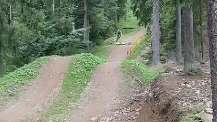 За другом в огонь и воду