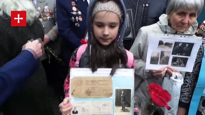 До слёз ! Украинская девочка ! Не запятнайте память о войне!