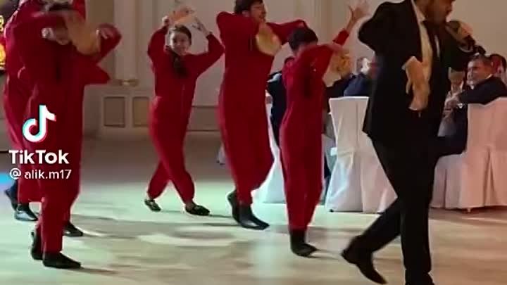 Танец 