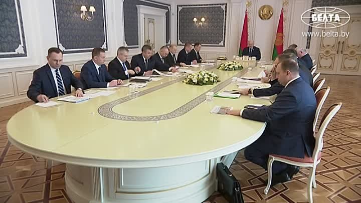 Жёсткое совещание у Лукашенко.