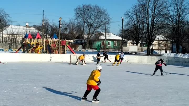 1 часть - первенство города Прилуки по хоккею