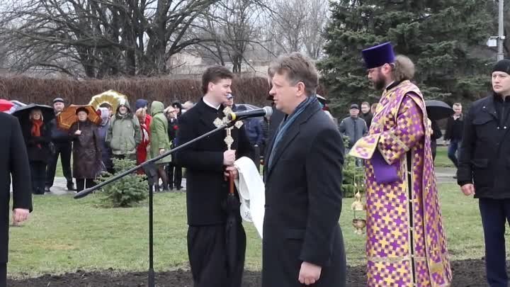 Открытие памятника жертвам крушения Боинга в Ростове-на-Дону