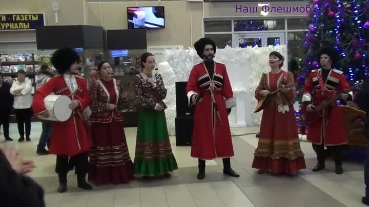 СУРГУТ Выпьем за Сталина Лезгинка на одном дыхании полное видео Наше. аэропорт
