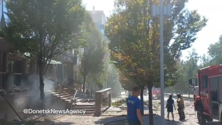 Видео после обстрела здания Администрации Главы ДНР.