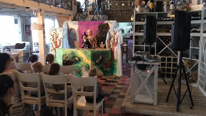 11 марта спектакль "Заколдованная фея" в café Oliva`s