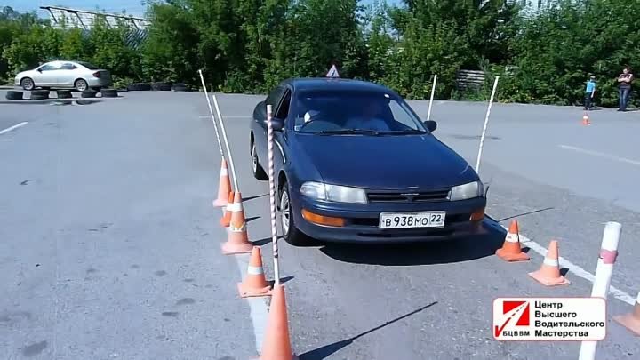 Ребенок за рулем в ДЕТСКОЙ АВТОШКОЛЕ БЦВВМ. Барнаул школьники ездят  ...