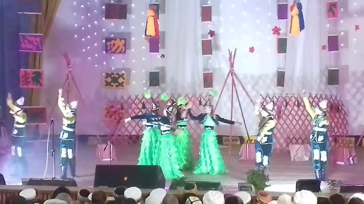 Музыкальный фестиваль в Тамге.  Представители Кыргызстана. 
