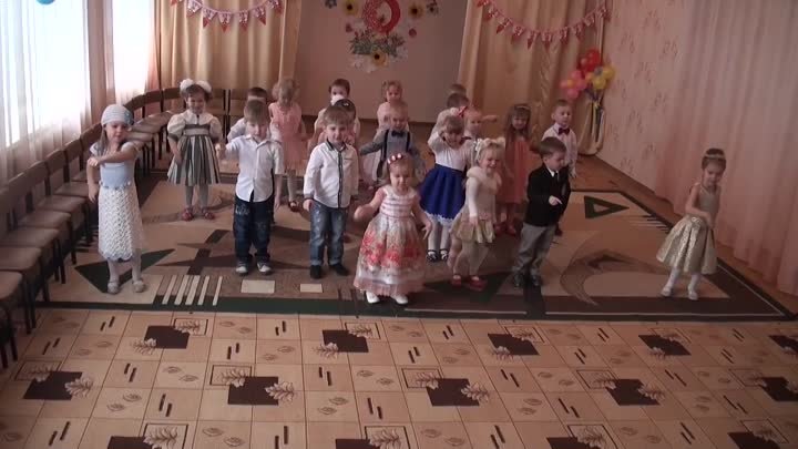 Новоайдар детсад Солнышко гр Солнечные Лучики 8 марта 2017