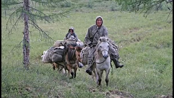 Якутская традиционная медитативная песня. В видео присутствуют фото  ...