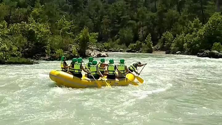 www.tornadorafting.com