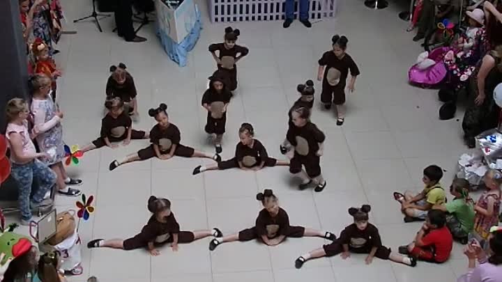 Детский танец